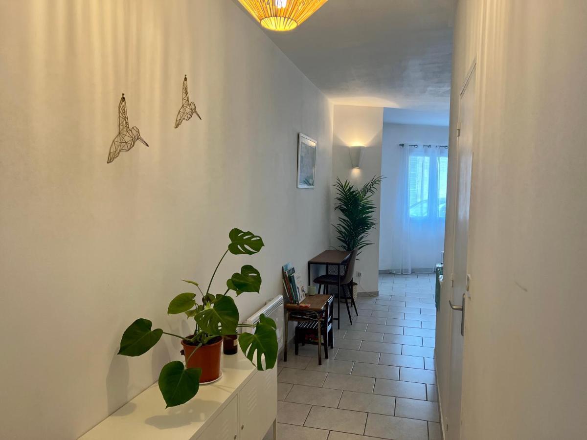 Appartement Au Calme - Proche Centre Ville Châlons-en-Champagne Buitenkant foto